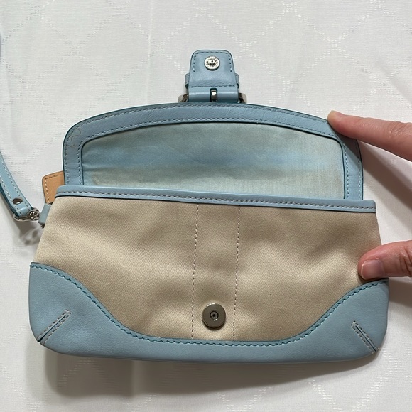 Coach Wristlet - Picture 3 of 7